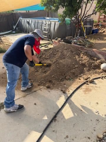 Gallery photos for Efficient Dirt Removal for Irvine Backyard: Image #2