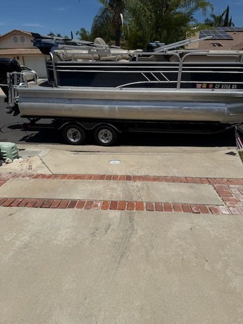 Gallery photos for Transform Your Space with Expert Junk Removal: Image #3
